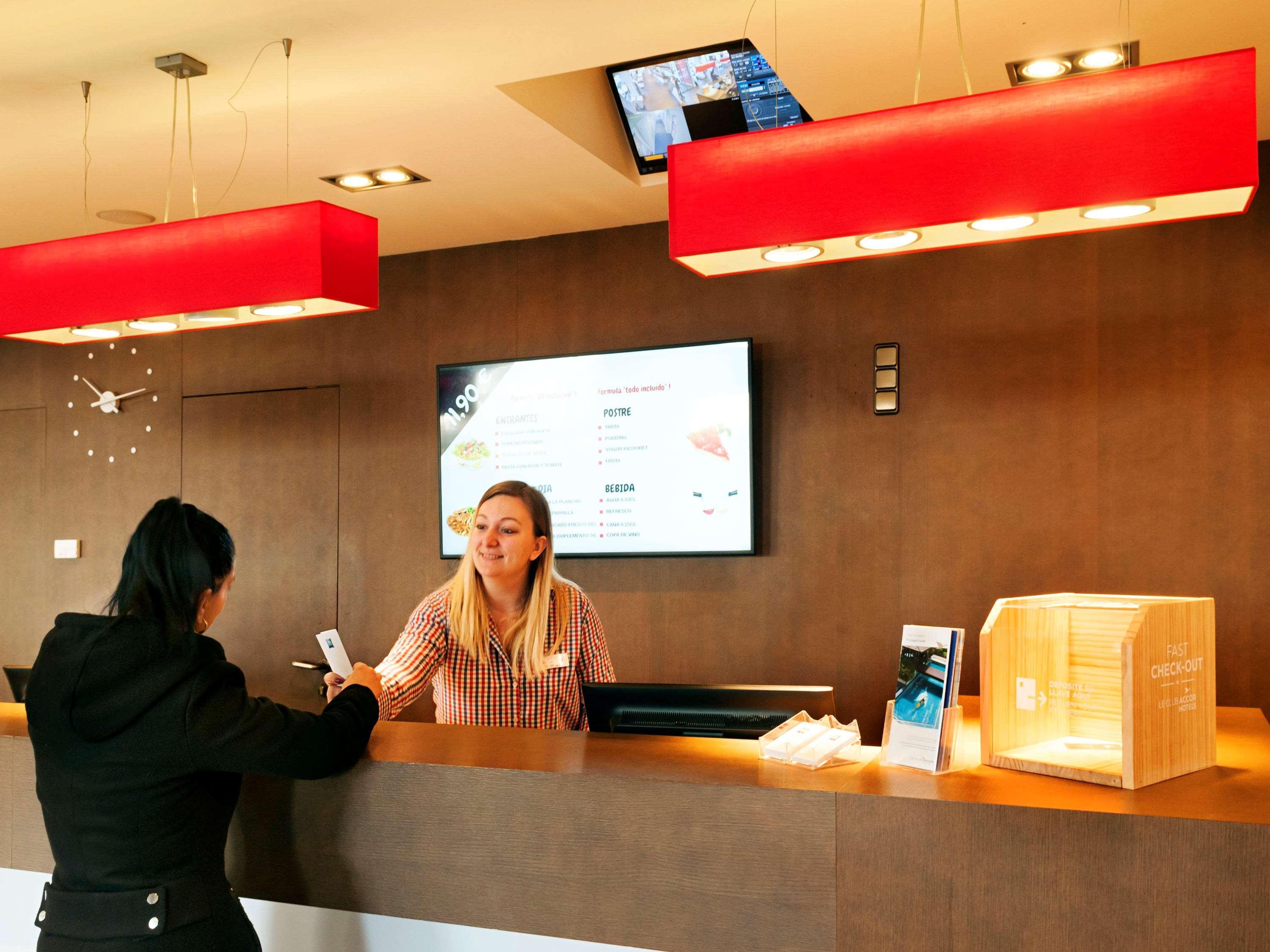 Ibis Lleida Otel Dış mekan fotoğraf