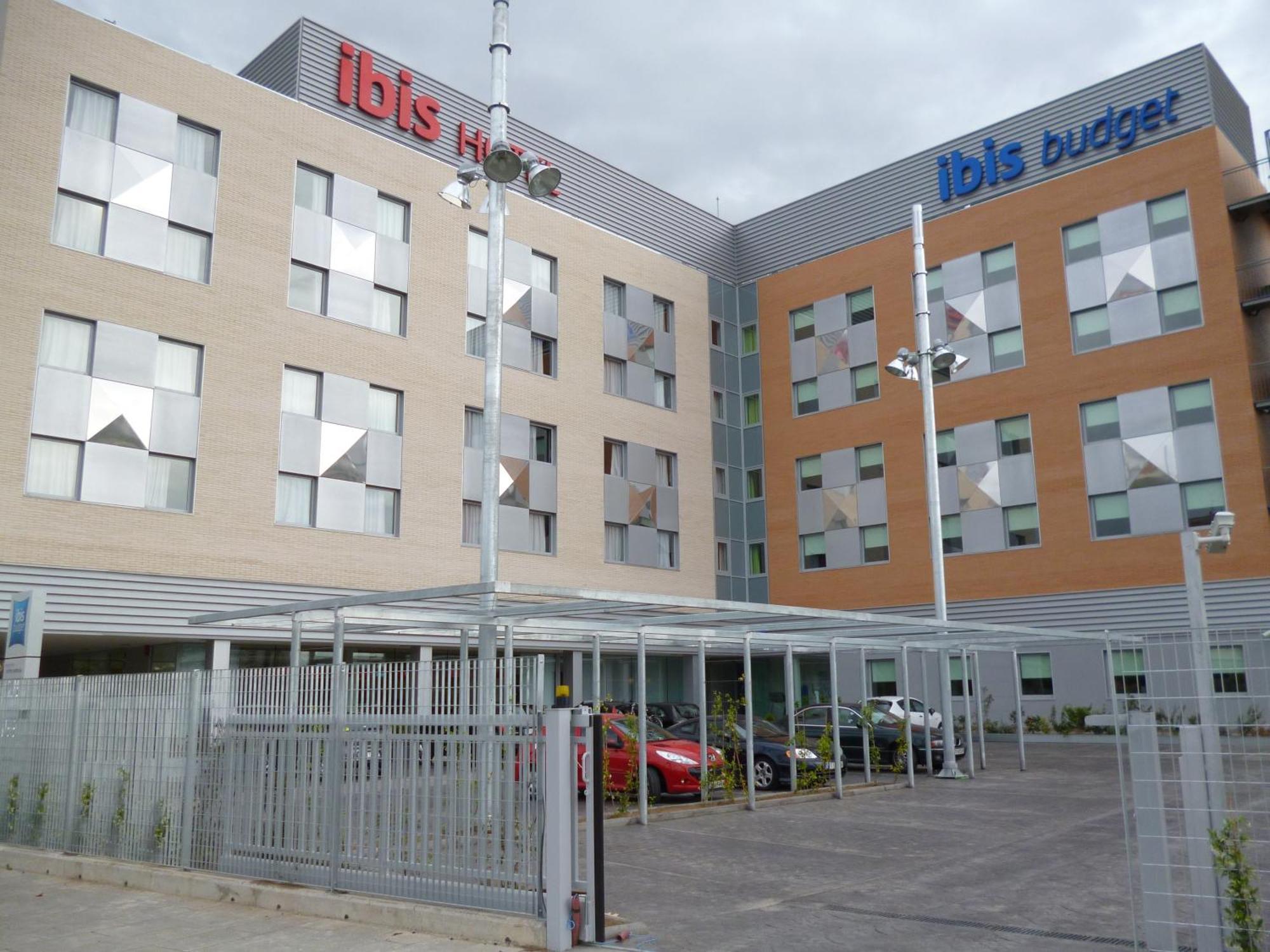 Ibis Lleida Otel Dış mekan fotoğraf