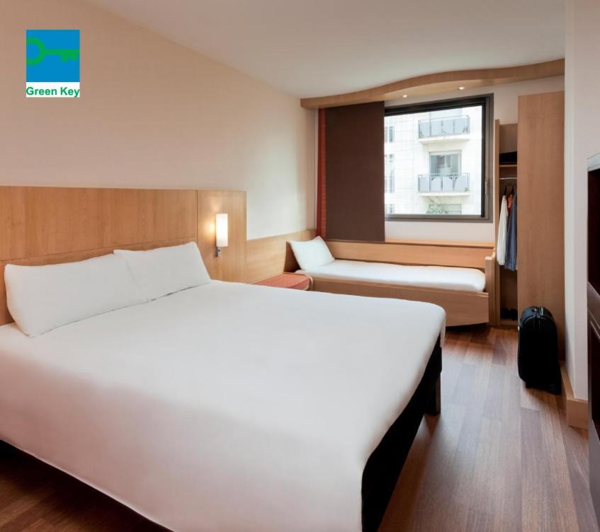 Ibis Lleida Otel Dış mekan fotoğraf
